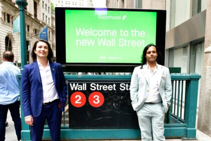 AMC CEO Furious at Robinhood for Tokenizing Stock Without Permission