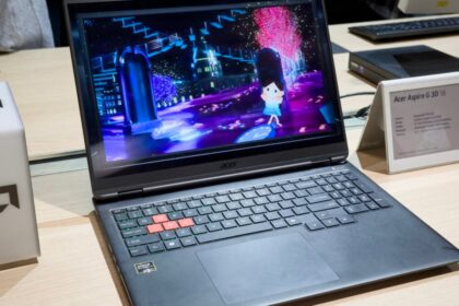 Acer’s New Aspire Laptop Is Like if the Nintendo 3DS Had a 4K Screen