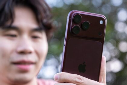 Apple Is Just Flexing Hard Now