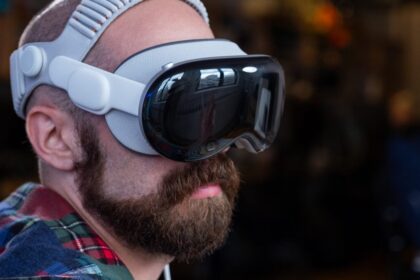 The Apple Next Vision Pro Is Reportedly on ‘Life Support’