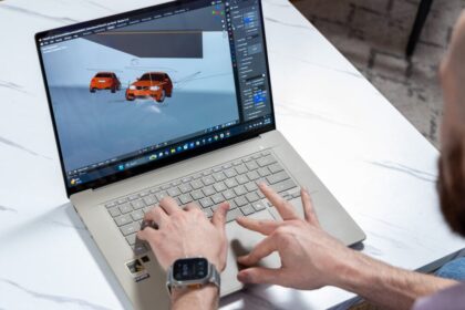 Qualcomm Hops on the Linux Train as PC Users Have Another Way to Say ‘Screw Windows’