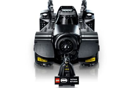 Lego’s ‘Batman Returns’ Batmobile Might Be Its Coolest DC Set Yet