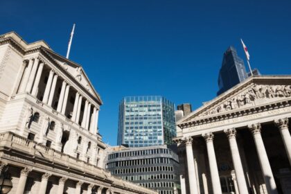 Bank of England Governor Warns AI Represents Threat to the Global Economy