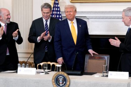 Legal Experts Are Alarmed the SEC Isn’t Investigating Trump-Linked Crypto Venture