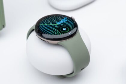 Don’t Panic, the Pixel Watch 1 Isn’t Losing Google Health Support