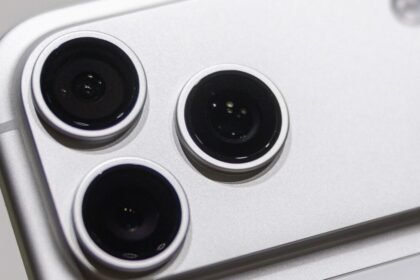 Excited to Take Deep Zoom Photos With Your Foldable iPhone? Get Ready for Disappointment
