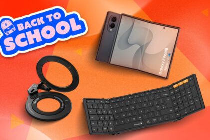 All the Accessories You Need to Replace Your Laptop With a Foldable Phone