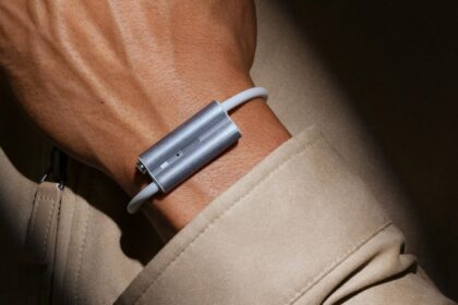 Screenless Luffu Link Is the Next Wearable From the Founders of Fitbit