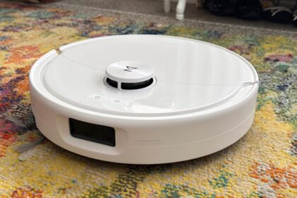 A Midrange Robovac That Will Eat Your Cables