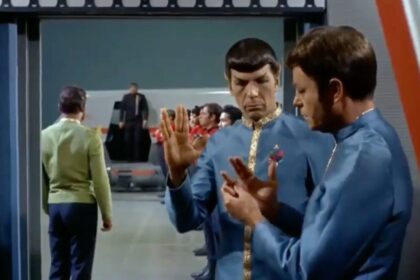 ‘Star Trek’ Aims to Set a World Record for Vulcan Salutes on ‘Star Trek’ Day