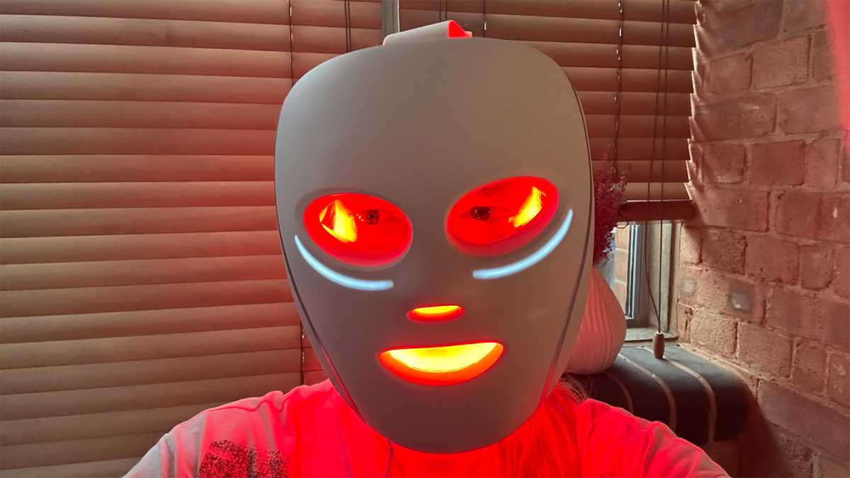 CryoGlow in red light mode, while worn