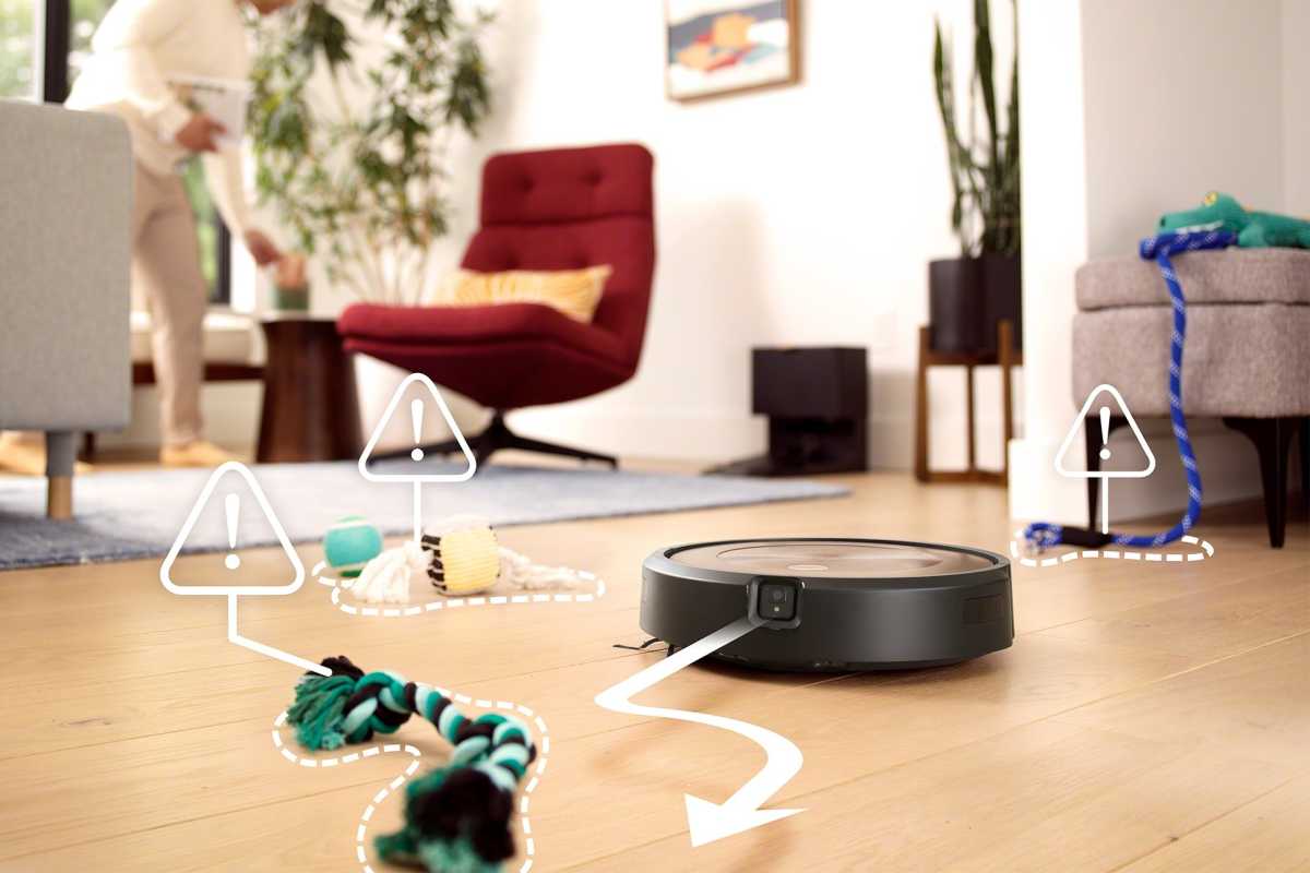 Robot vacuum navigation