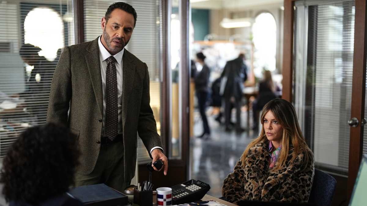 HIGH POTENTIAL - ÒPilotÓ - A single mom with an exceptional mind is recruited to the LAPD Major Crimes unit, where her unconventional knack for solving crimes leads to an unusual and unstoppable partnership with a by-the-book seasoned detective. TUESDAY, SEPT. 17 (10:00-11:00 p.m. EDT) on ABC. (Disney/David Bukach) DANIEL SUNJATA, KAITLIN OLSON