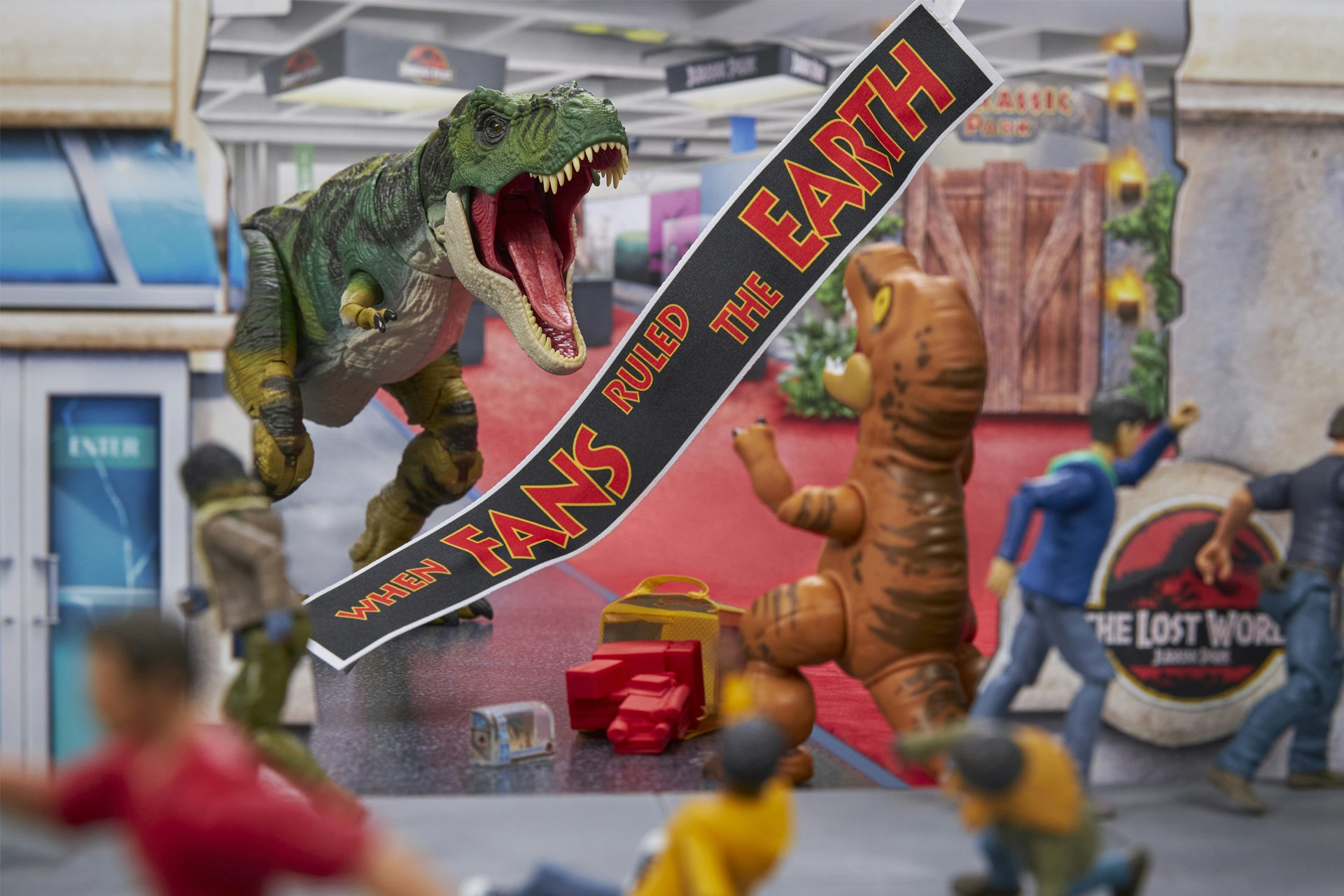 Mattel Sdcc 2025 Jurassic Park Convention Crasher Set