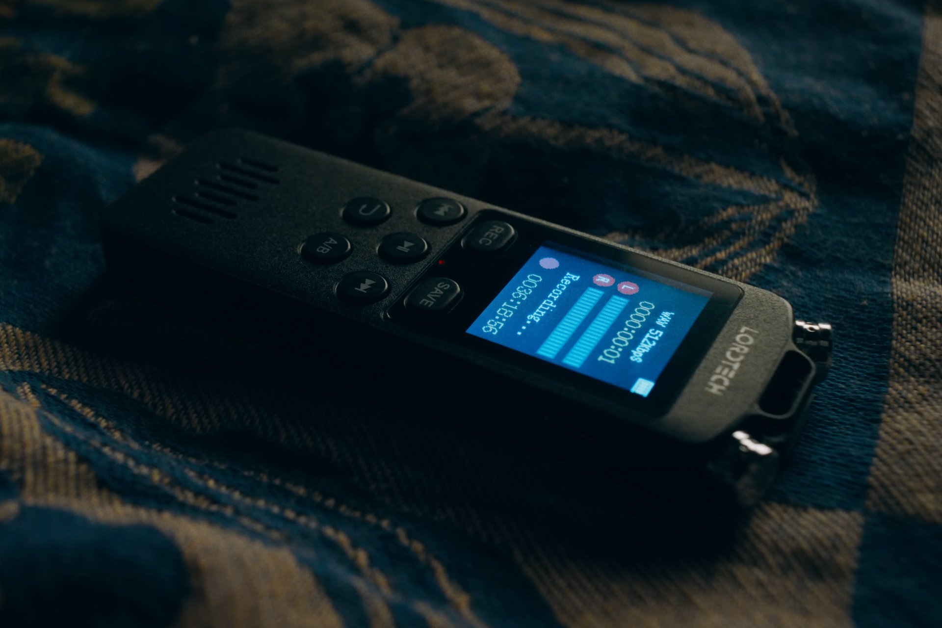 Superman James Gunn Lois Recorder