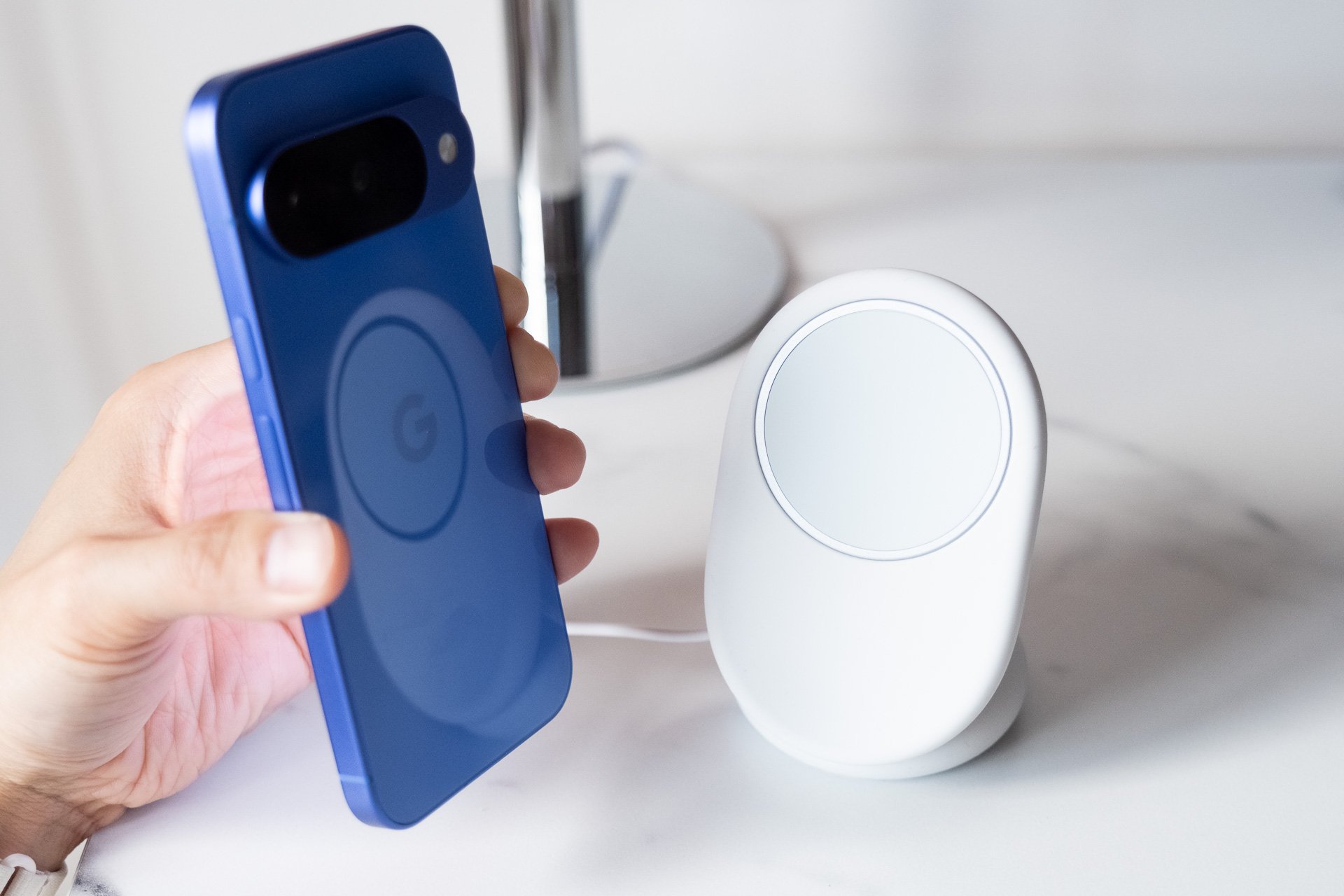 Google Pixel 10 Pixelsnap Charging stand