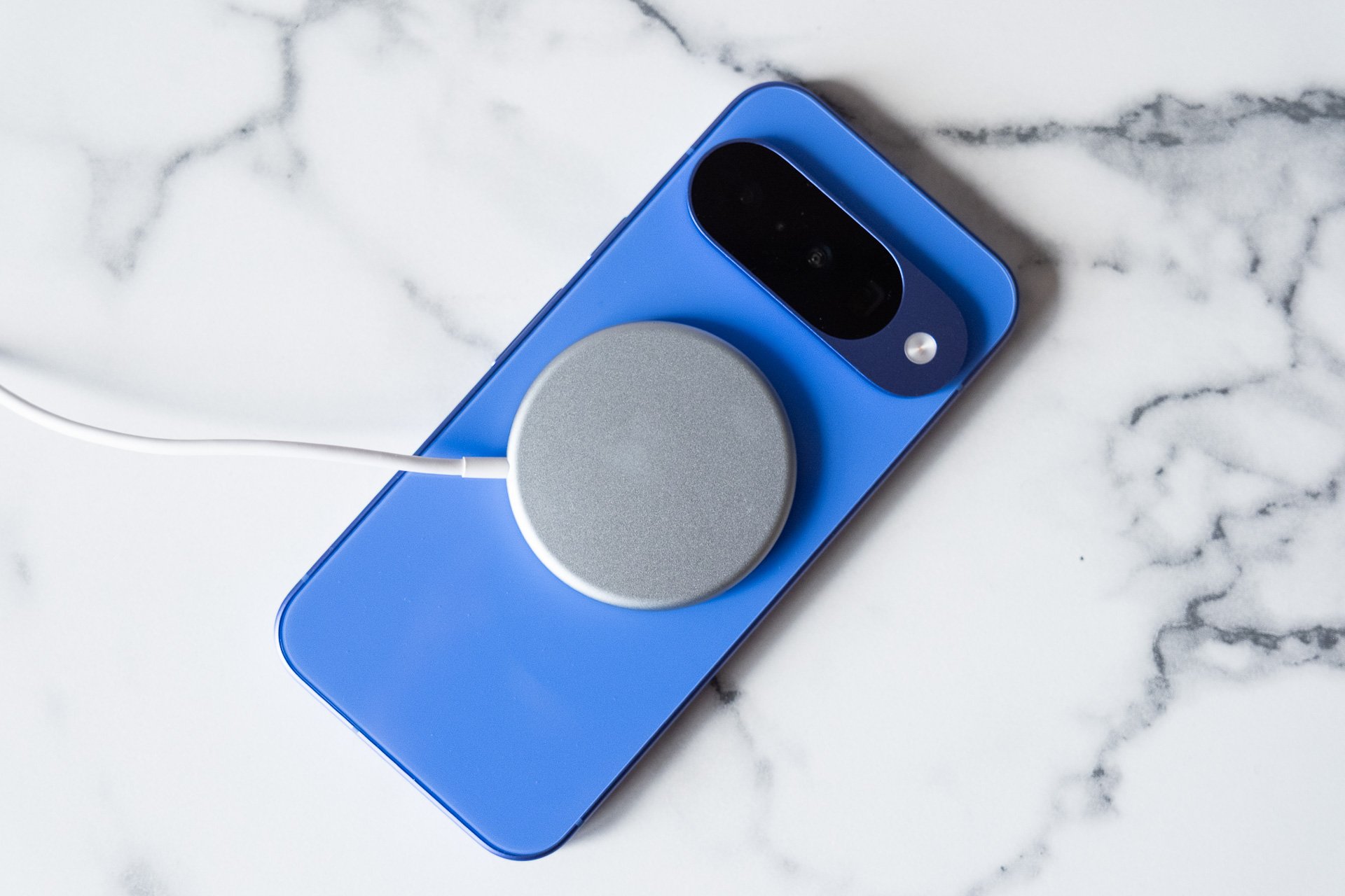 Google Pixel 10 Pixelsnap Charging stand