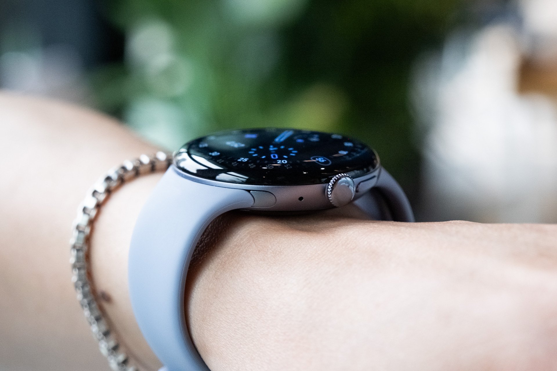 Google Pixel Phone Watch 02
