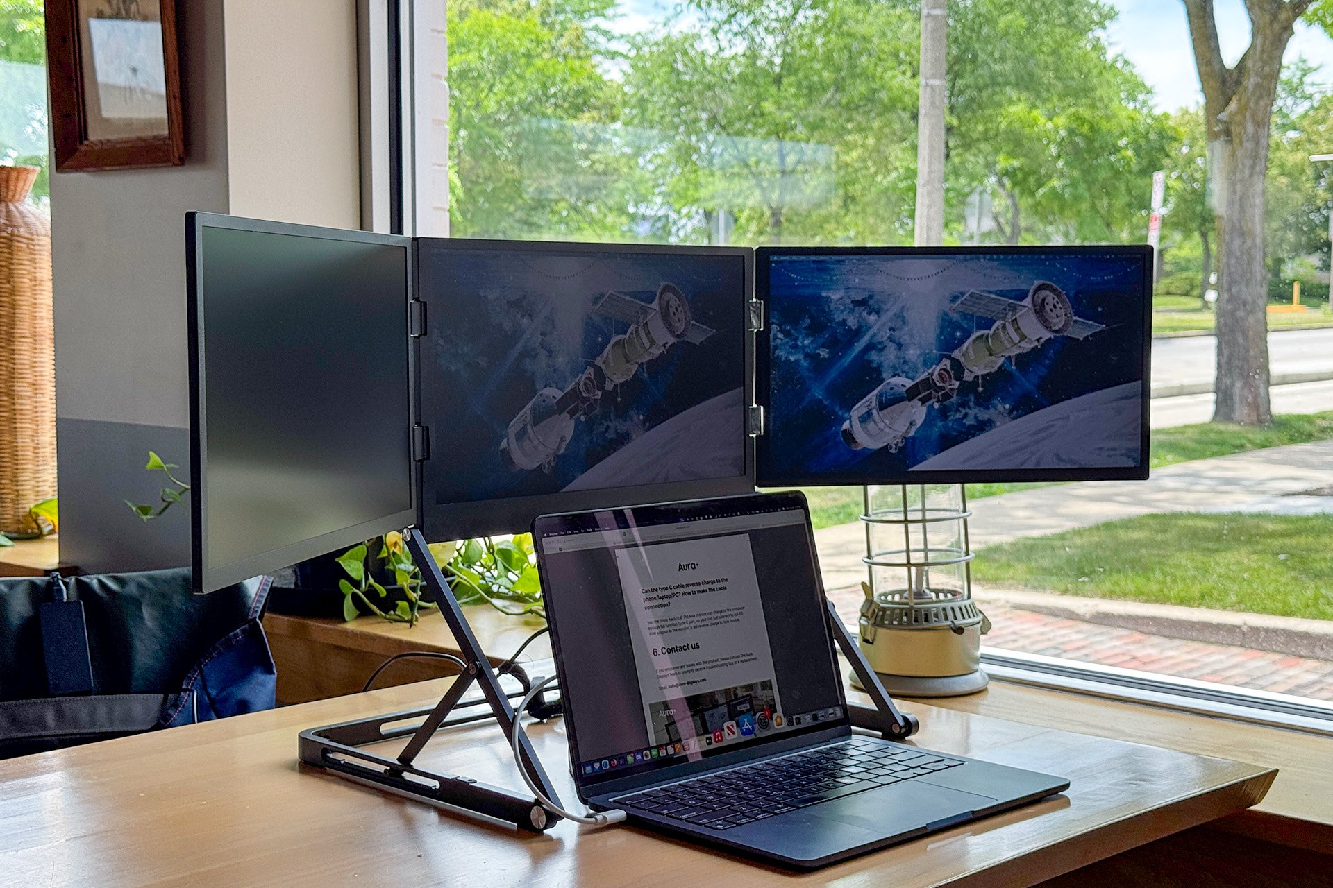Aura Triple Aero Pro Max triple display monitor review