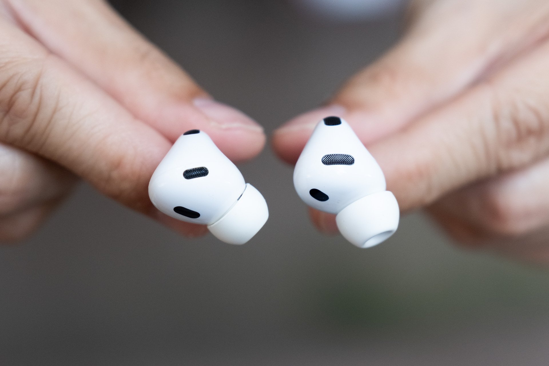 Apple AirPods Pro 3 Review 1