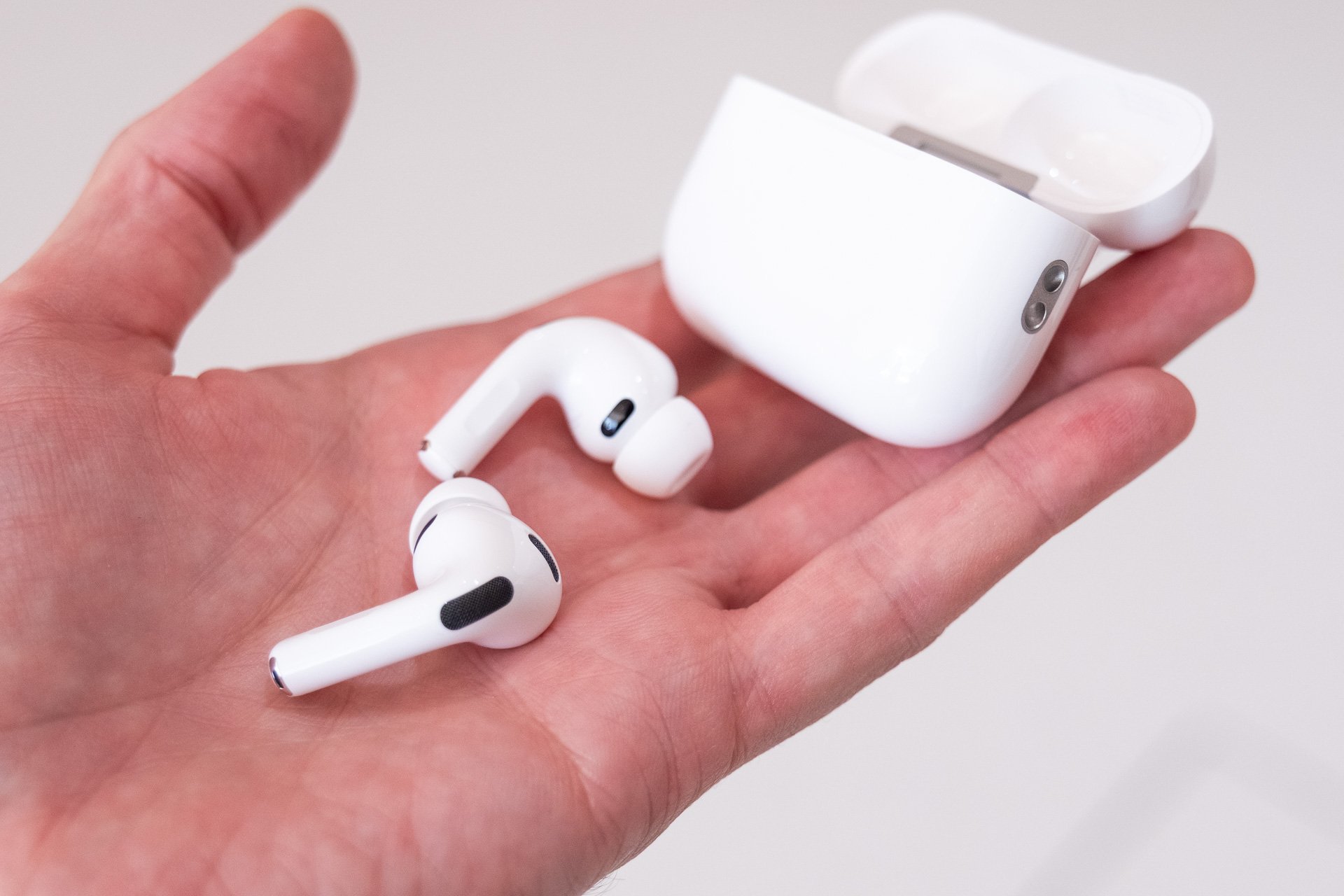 Apple Event iPhone Apple Watch AirPods 01