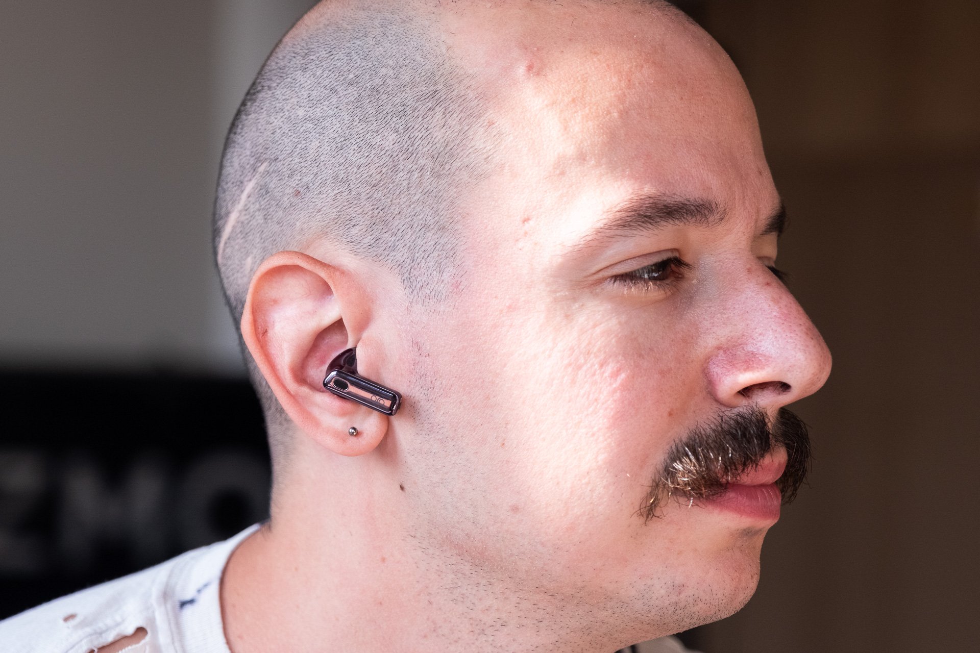 Oso Ai Earbuds.