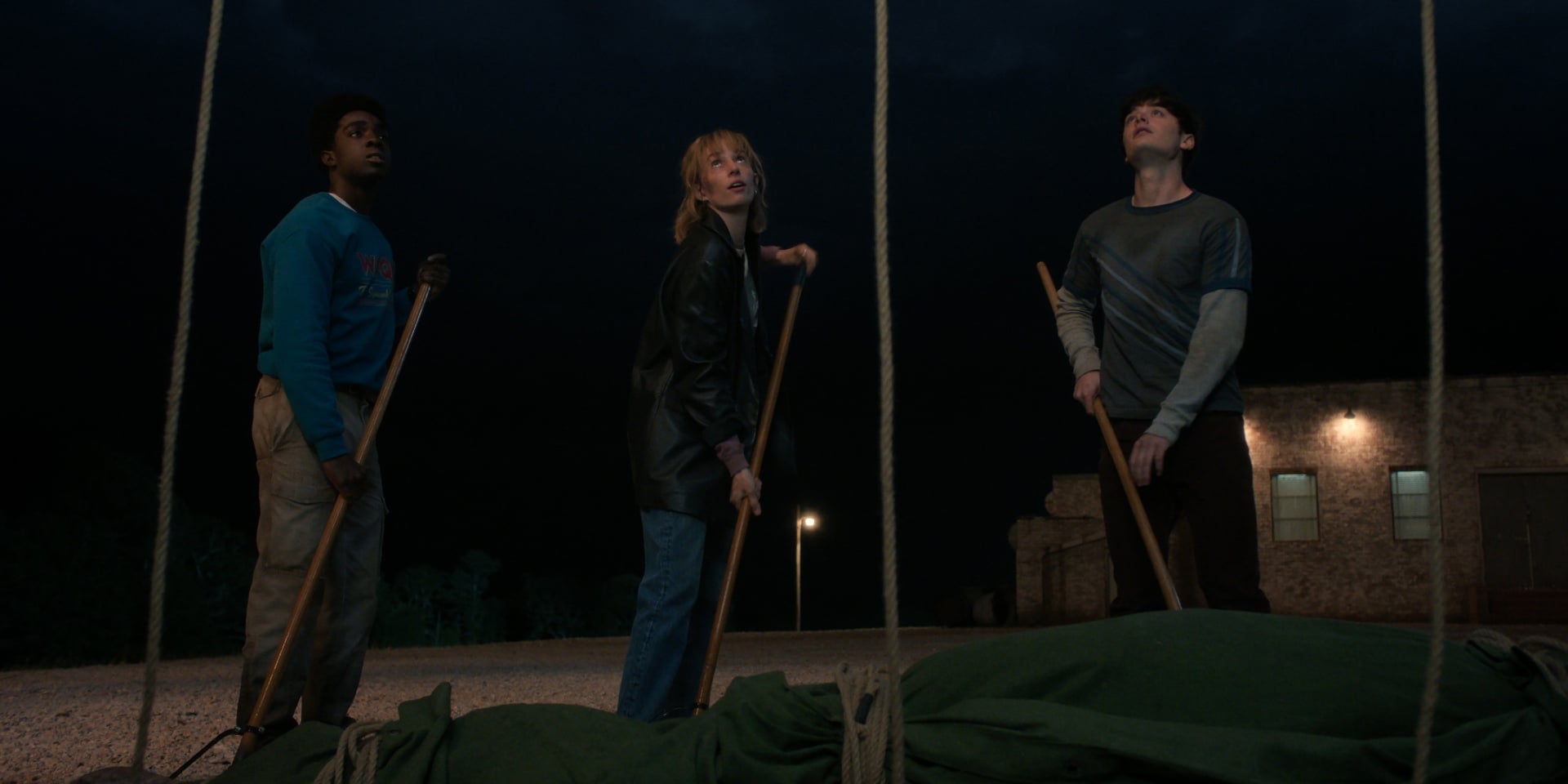 Strangerthings Digging