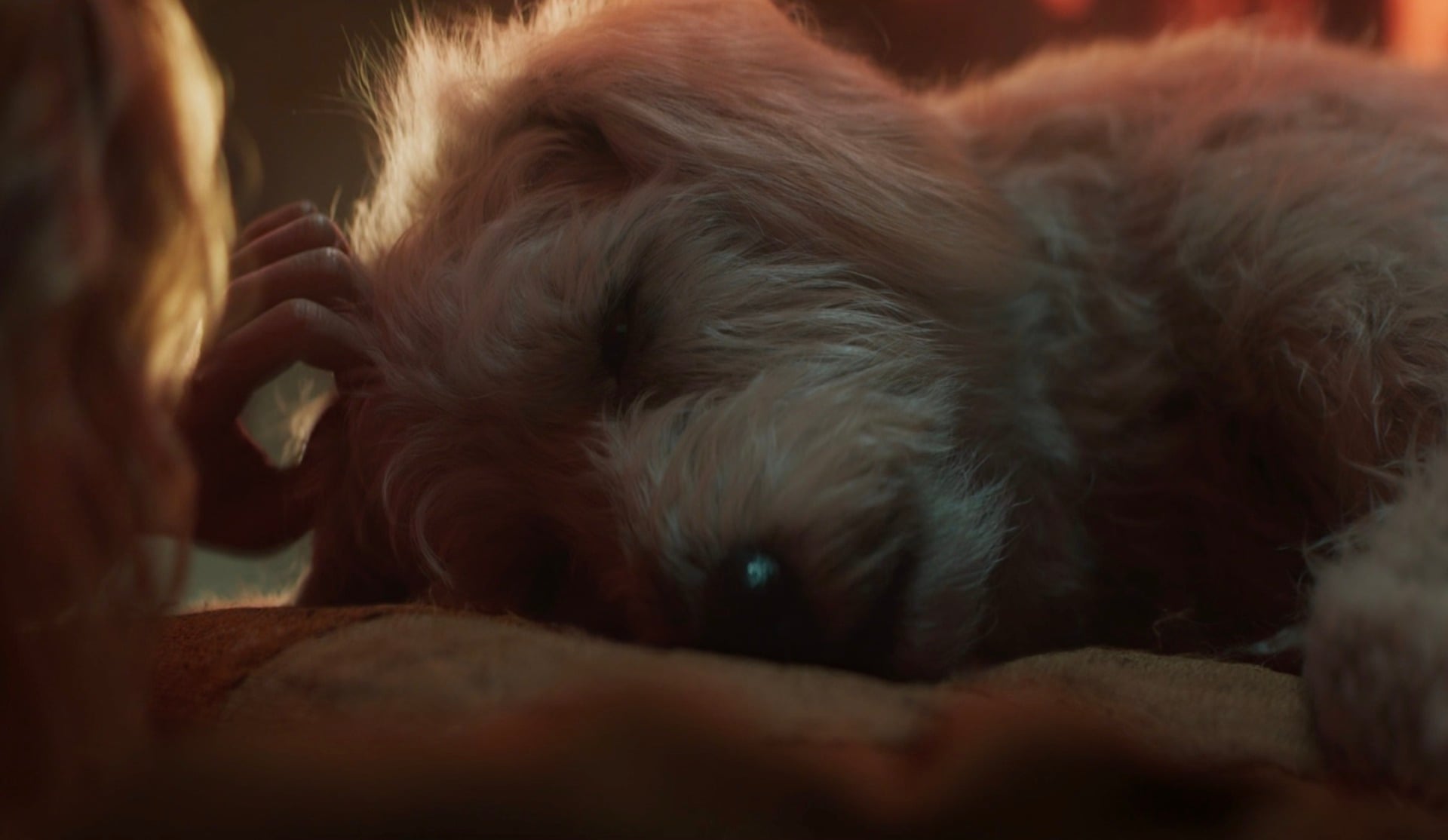 Supergirl Trailer Screenshot 14