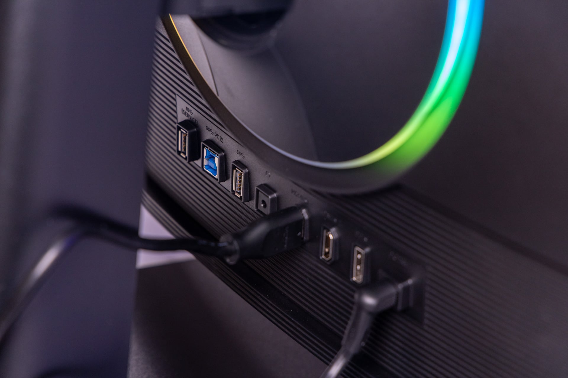 Samsung Odyssey G7 04