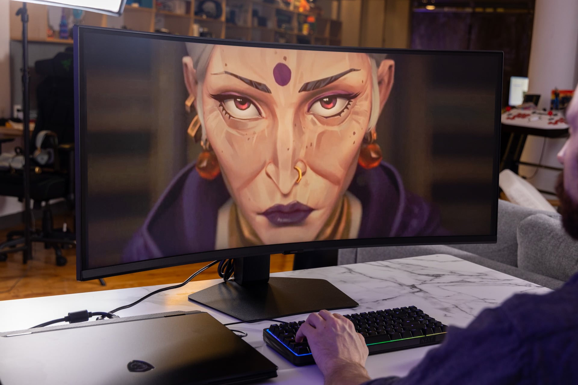 Samsung Odyssey G7 08