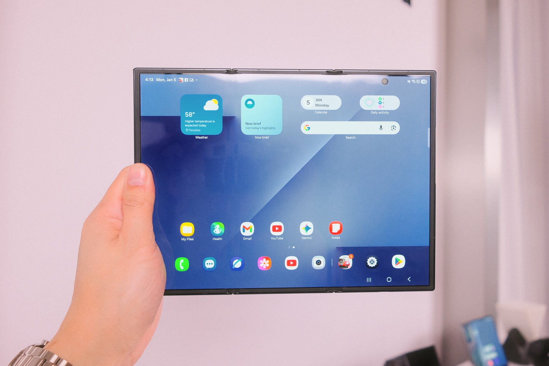 Samsung Galaxy Z Trifold 6