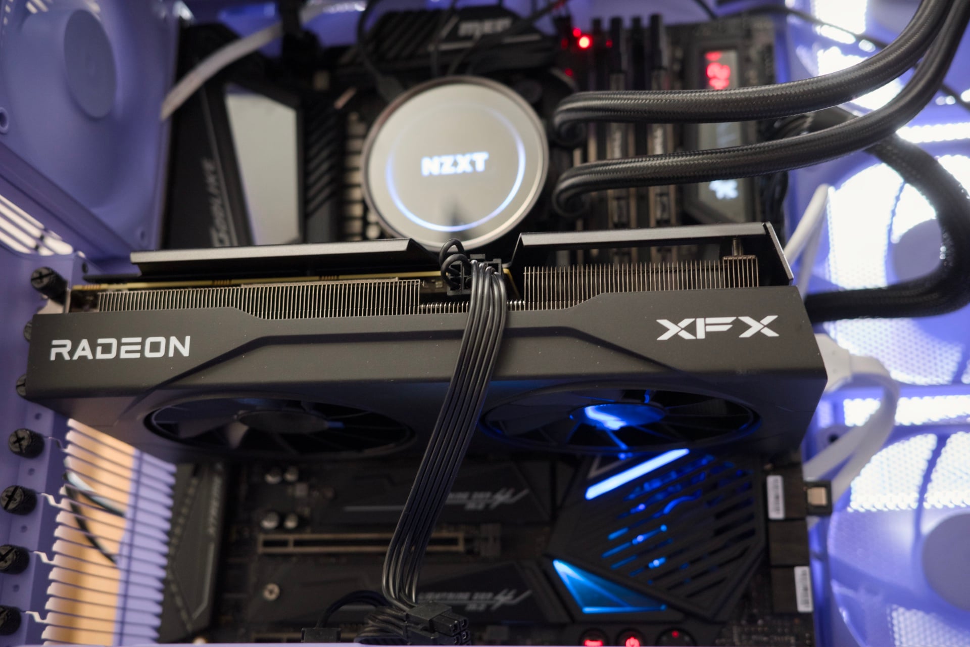 Hyte X50 Pc Rx 9060 Xt 1