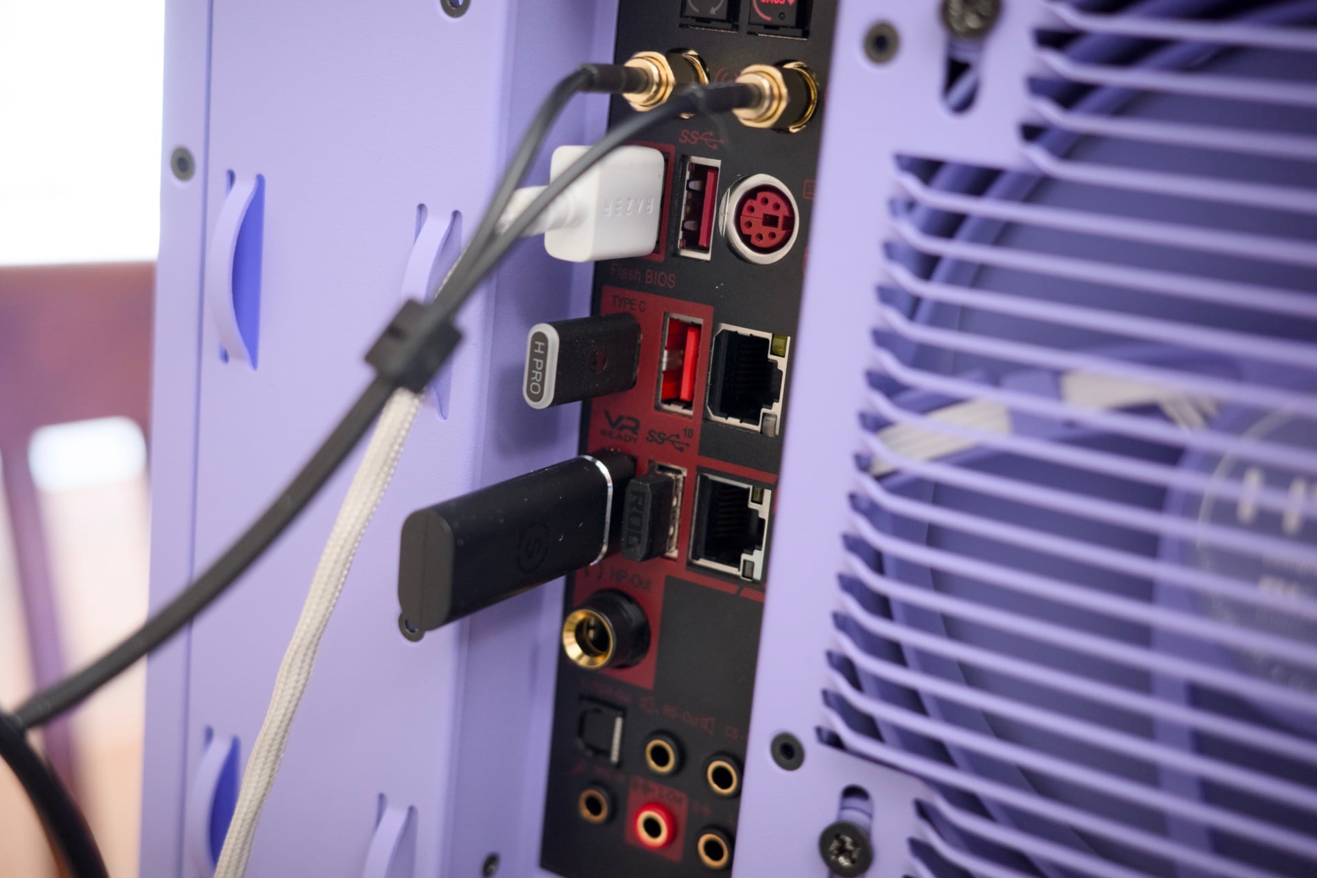 Hyte X50 Pc Rx 9060 Xt 7