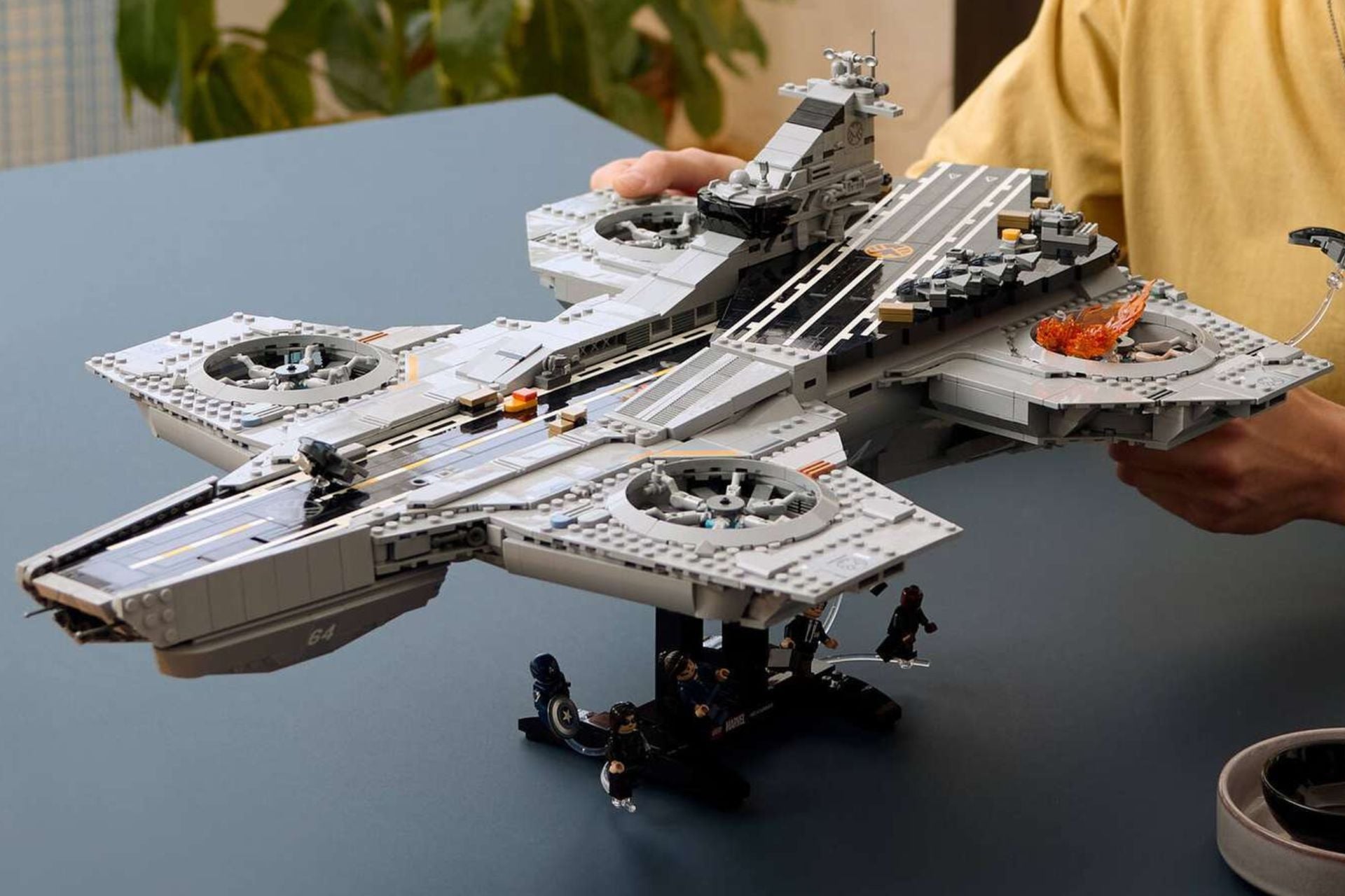 Lego Helicarrier 2026