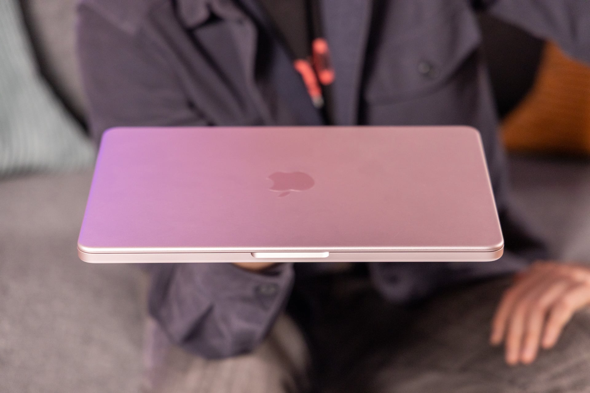 Macbook Neo Review 10