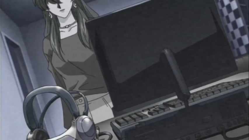 .hack Sign still of BT approaching her gamer PC.