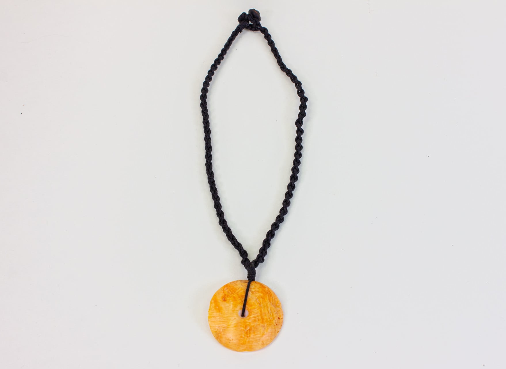 The “Gualofan” is a traditional Chamorro body ornament that was used in ancient society and has become a modern expression of Chamorro identity. 