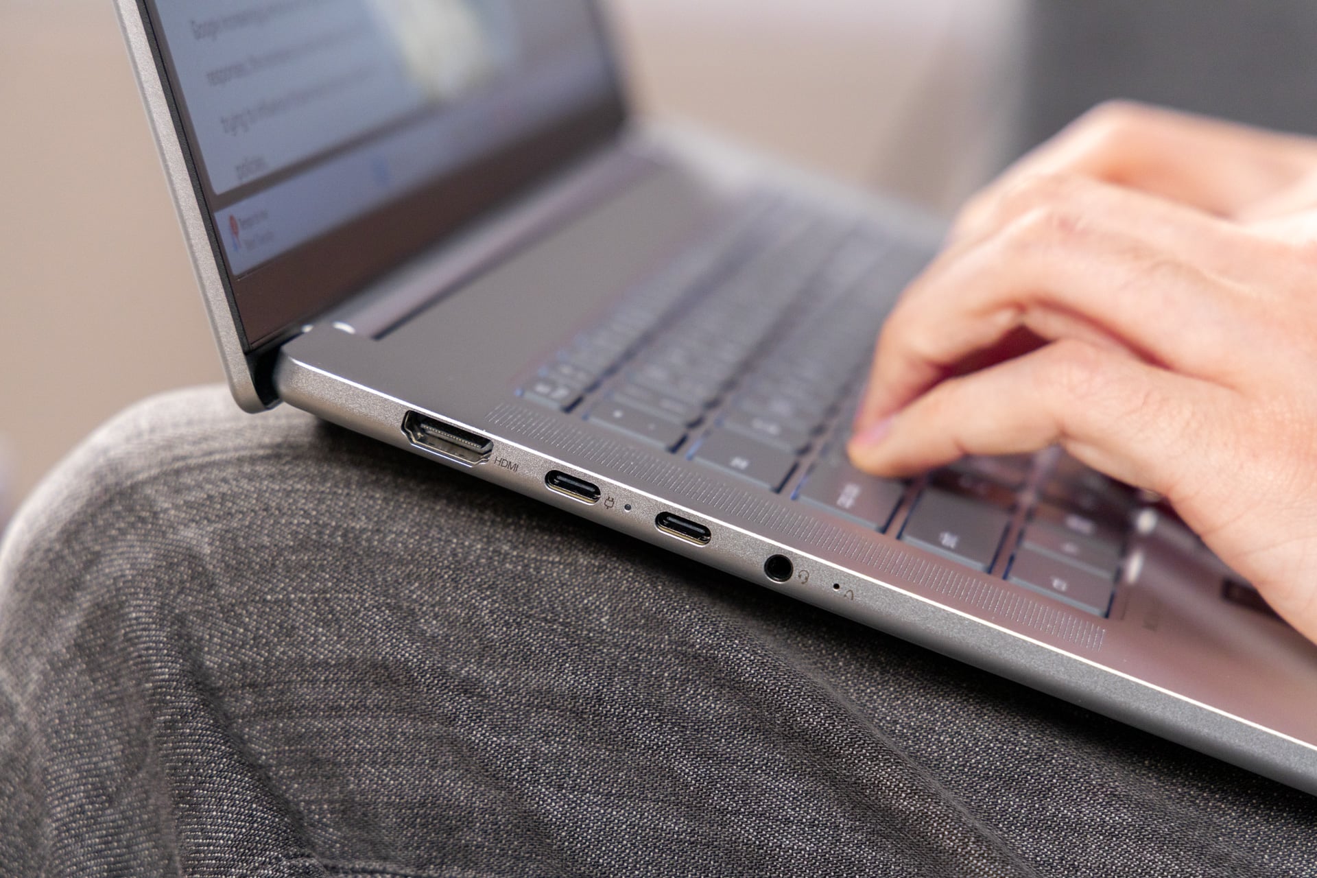 Lenovo Ideapad Slim 5x Review 05