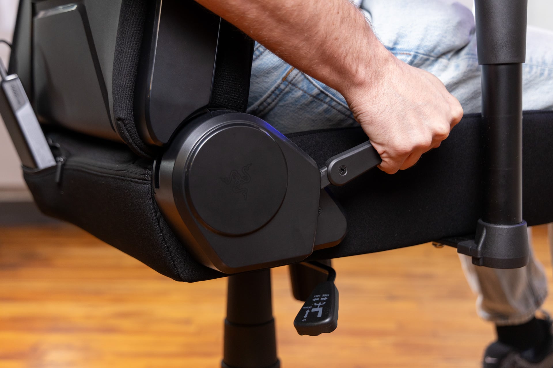 Razer Soma Chroma gaming chair review