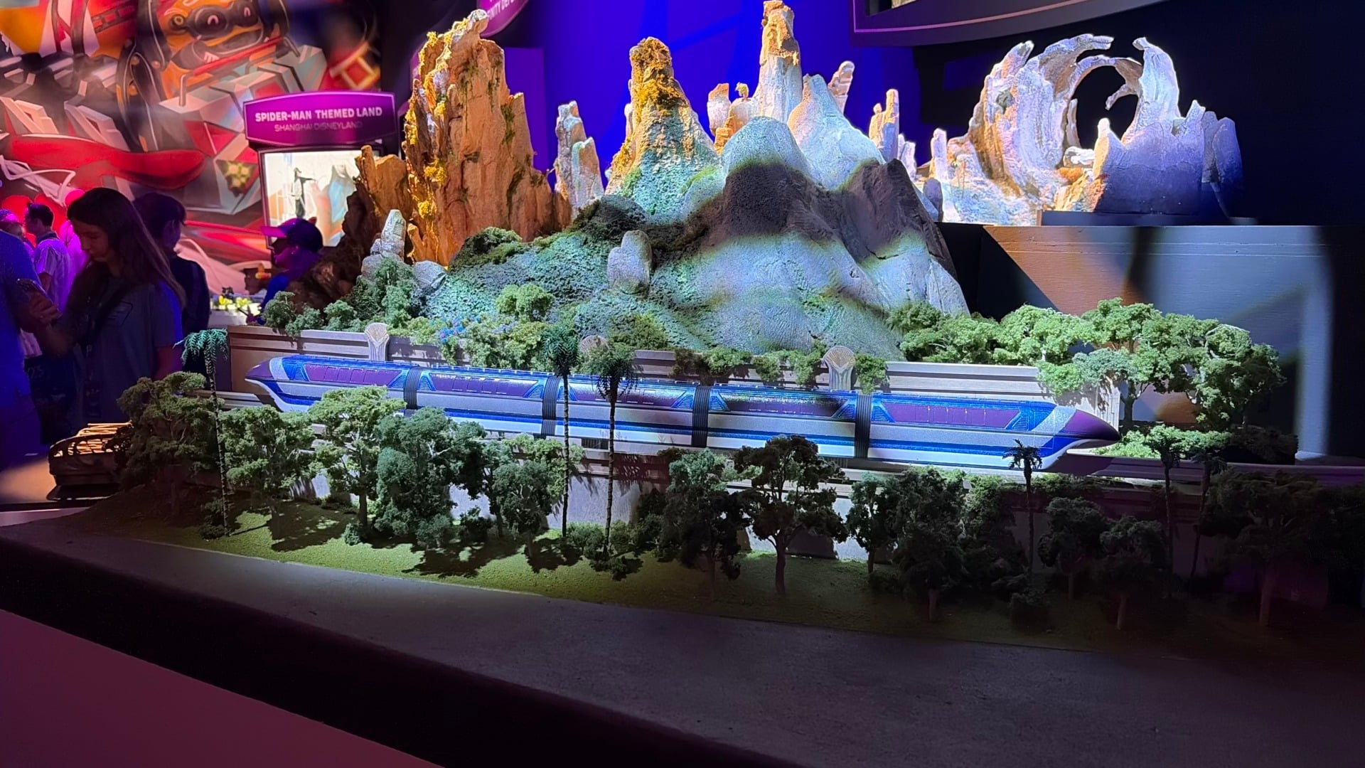 D23 Avatar Display 3