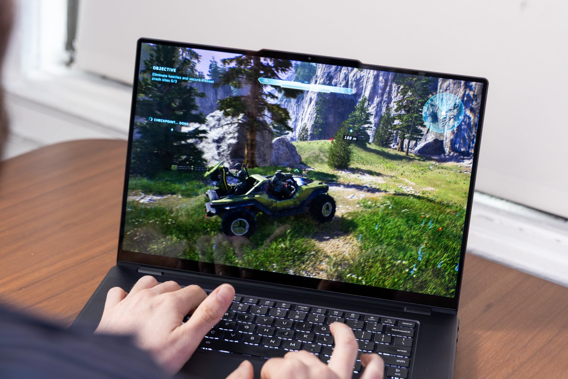 Lenovo Pro 9i 16 G11 Aura Edition Review 14