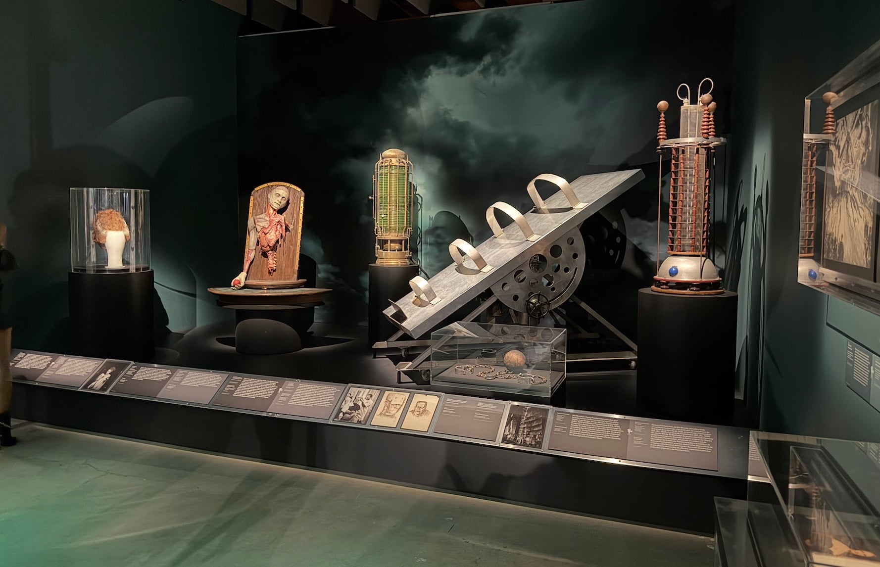 Horror Show Academy Museum Science 1