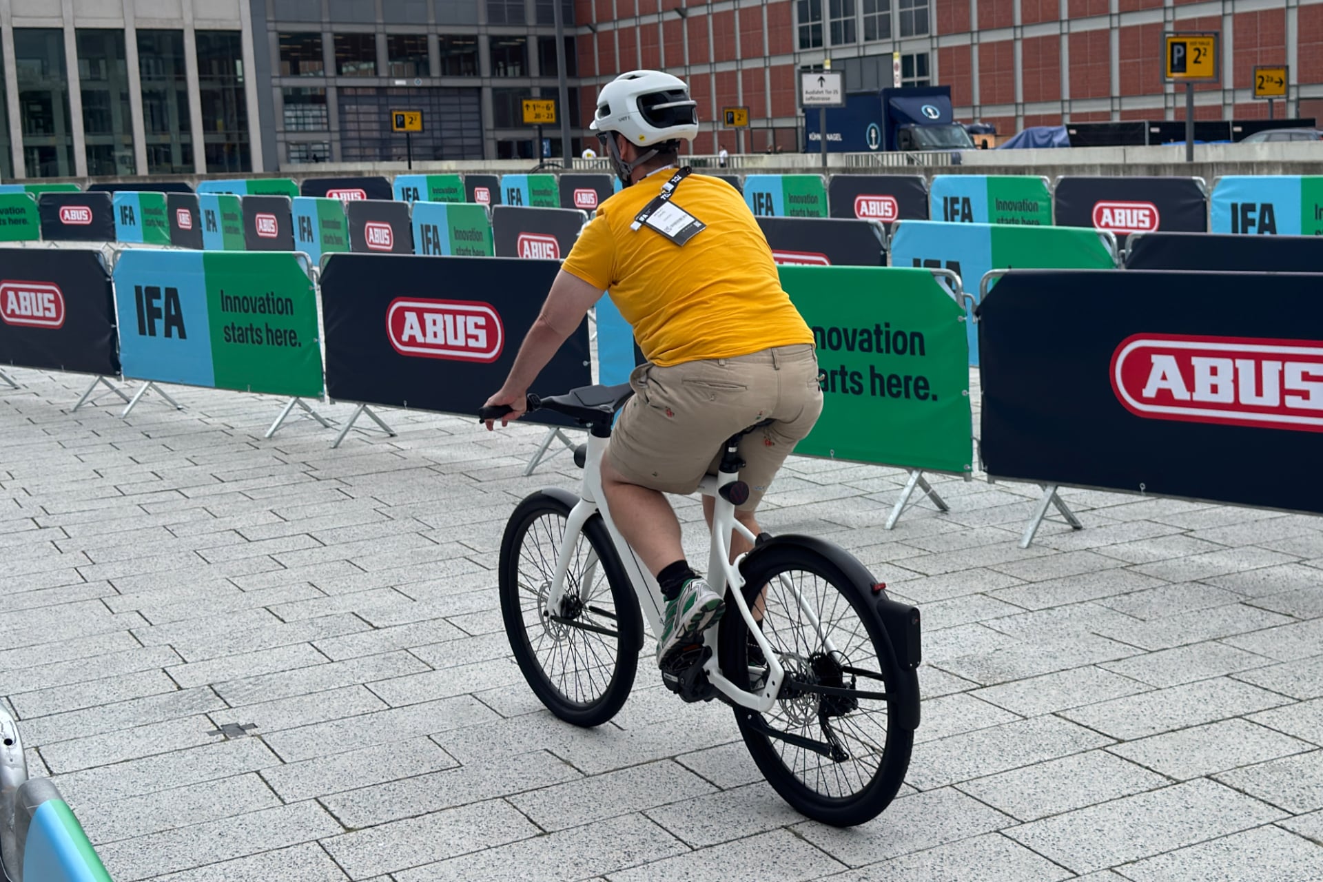 N Plus Volkswagen E Bike Rear
